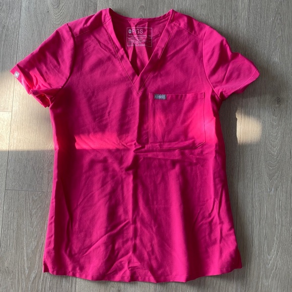 Figs Scrub set-top and jogger pants - Picture 2 of 5